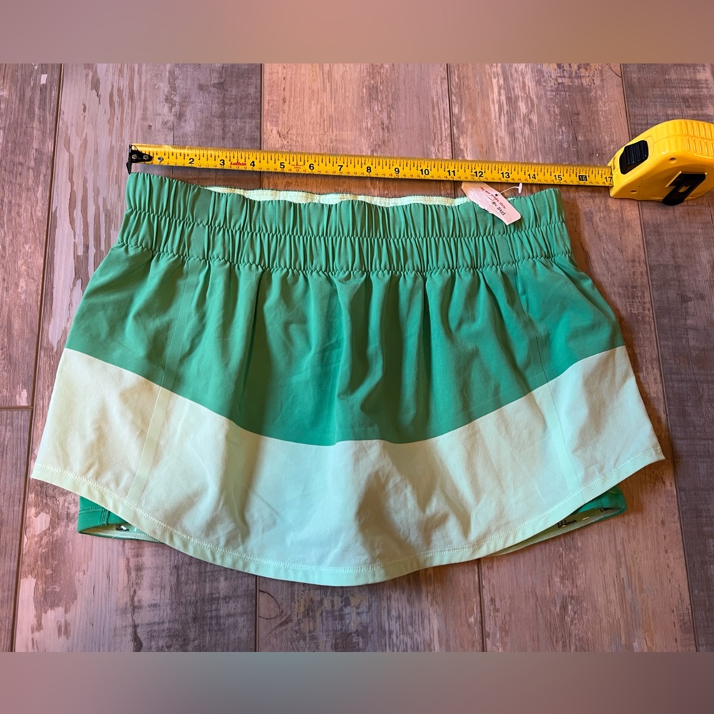 New with tags Lululemon skirt (skort)